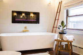 Woodhaven Hideaway:Cozy, luxe retreat; soaking tub, Myerstown